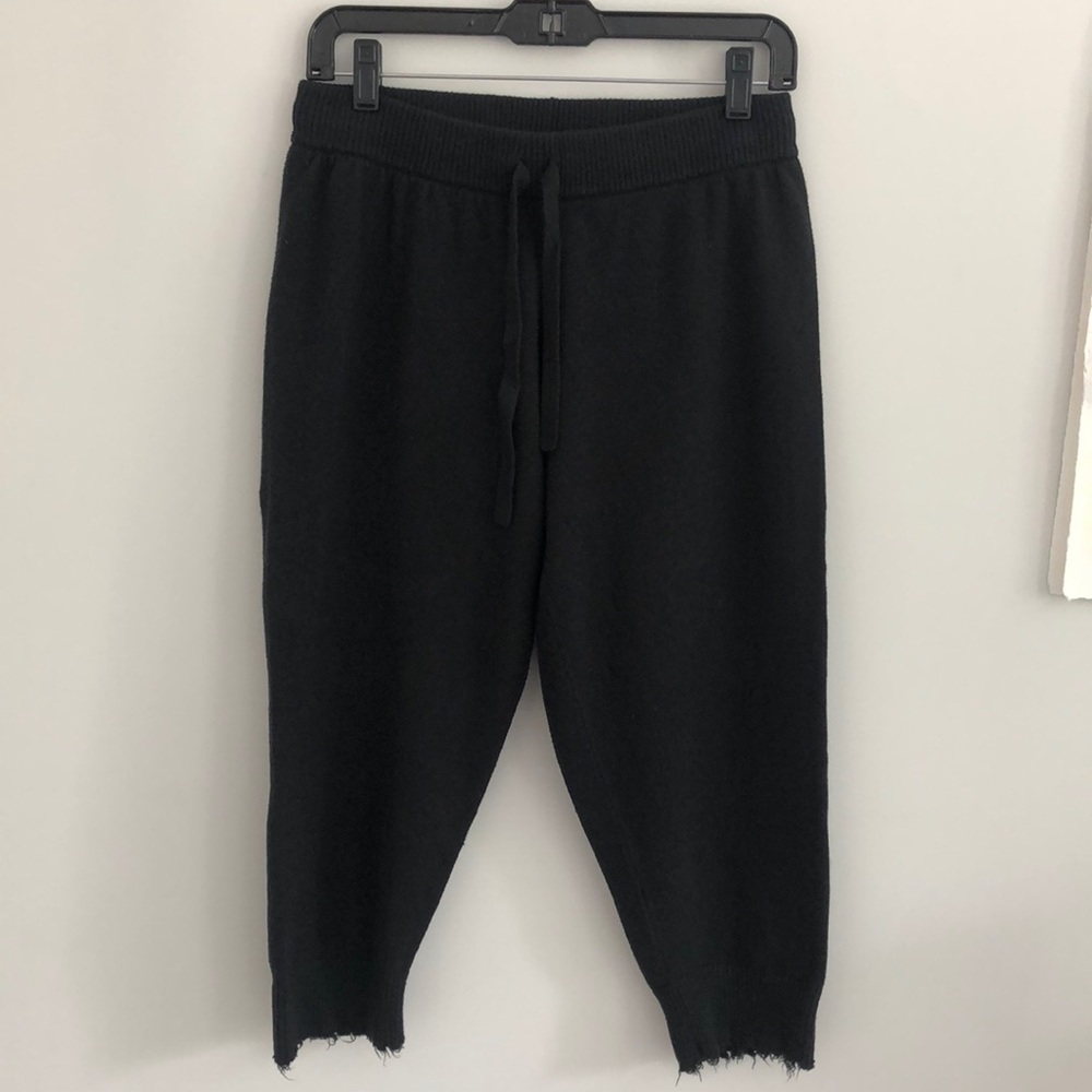 Minnie rose black cross